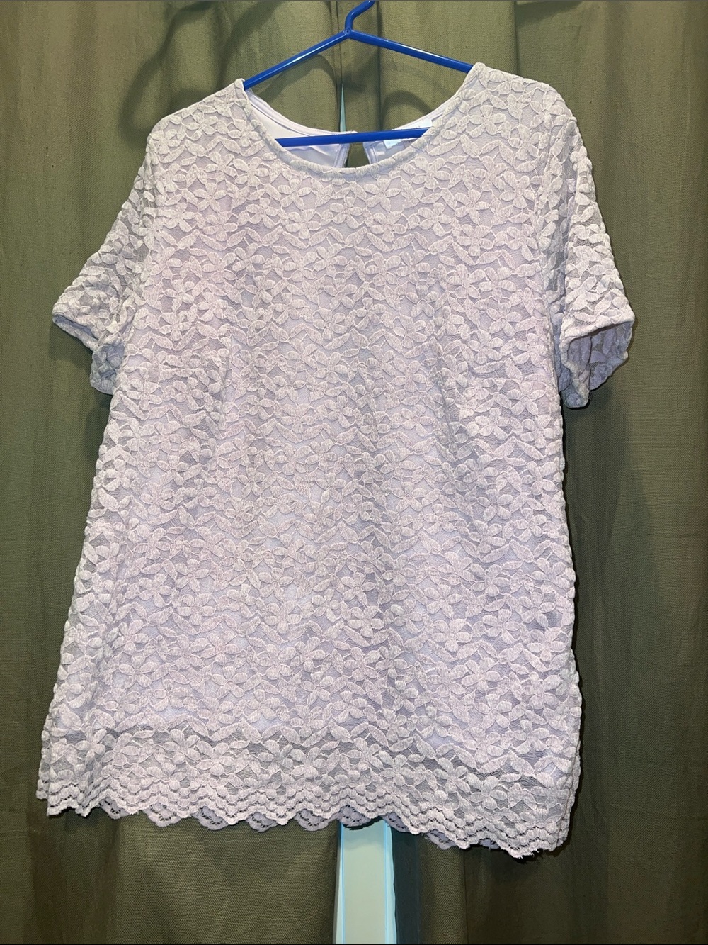 Lace Overlay Short Sleeve Tunic in Light Lavender